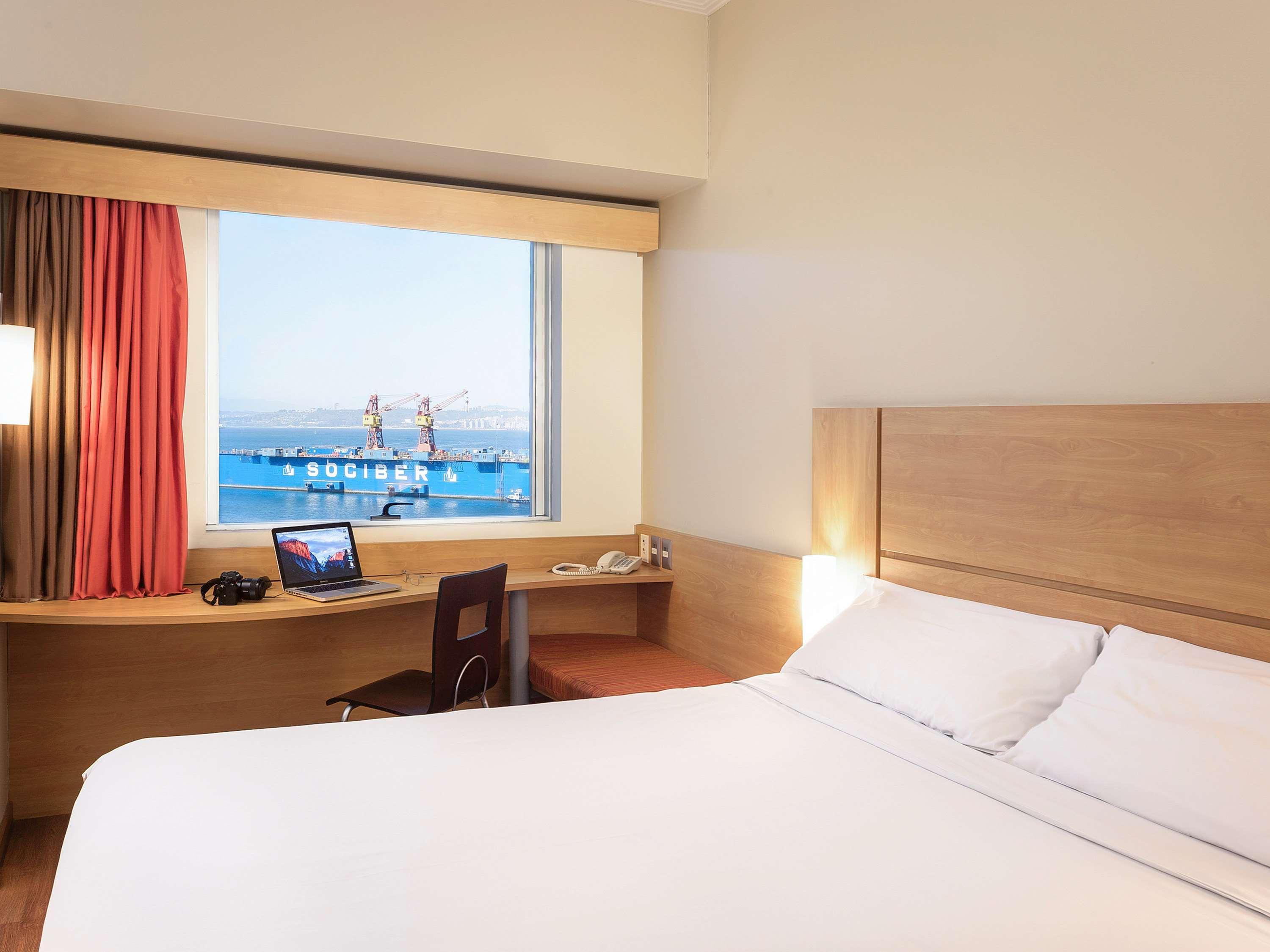Ibis 3*